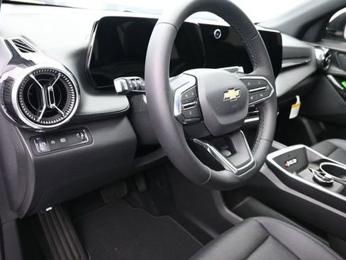 New 2026 Chevrolet Equinox LT FWD image 24