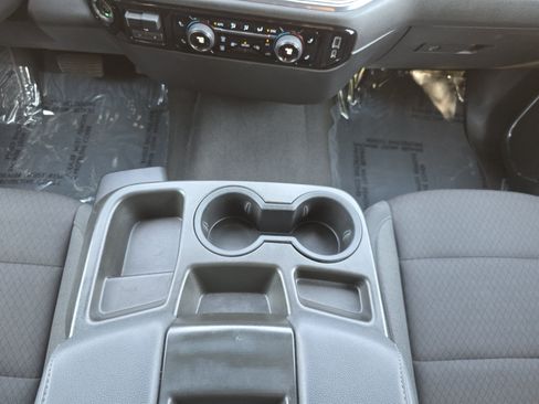 Used 2023 Chevrolet Silverado 1500 LT AWD/4WD image 14
