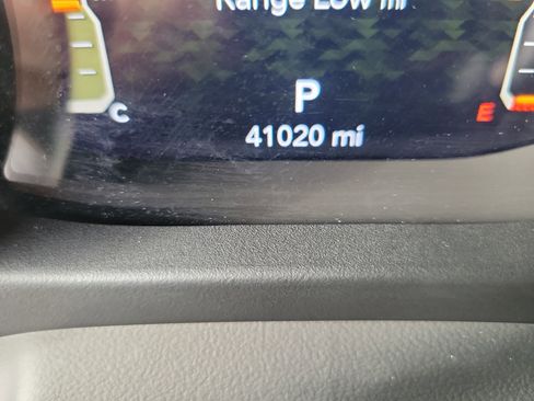 Used 2022 Jeep Gladiator Overland image 28