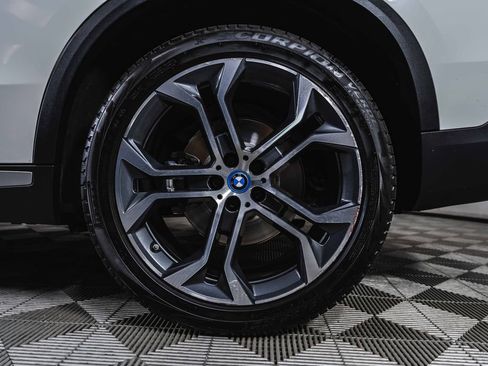 Used 2023 BMW X5 xDrive45e w/ Parking Assistance Package image 37