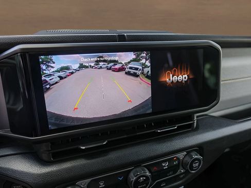 Used 2025 Jeep Wrangler Unlimited Sport S 4xe AWD/4WD image 17
