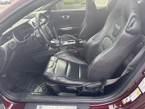 Used 2018 Ford Mustang GT Premium w/ Equipment Group 401A RWD image 12