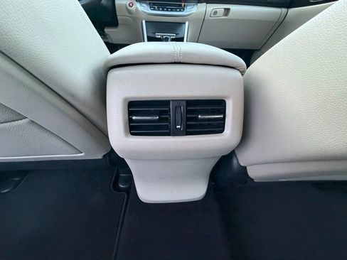 Used 2013 Honda Accord EX-L image 18