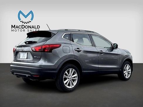 Used 2017 Nissan Rogue Sport SV w/ SV Premium Package image 6