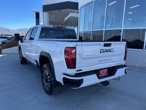 Used 2025 GMC Sierra 3500 Denali Ultimate AWD/4WD image 5