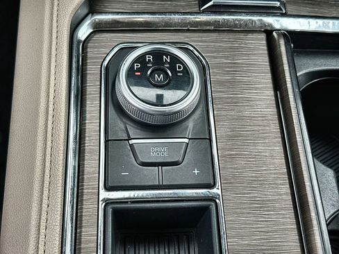 Used 2024 Ford Expedition Limited RWD image 16
