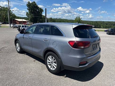 Used 2020 Kia Sorento L image 5