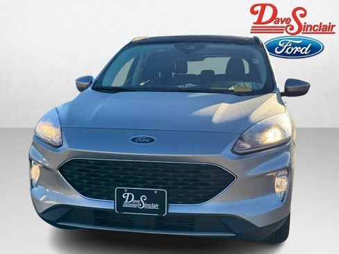 Used 2022 Ford Escape SEL image 2