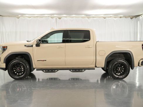 Used 2023 GMC Sierra 1500 AT4X image 3