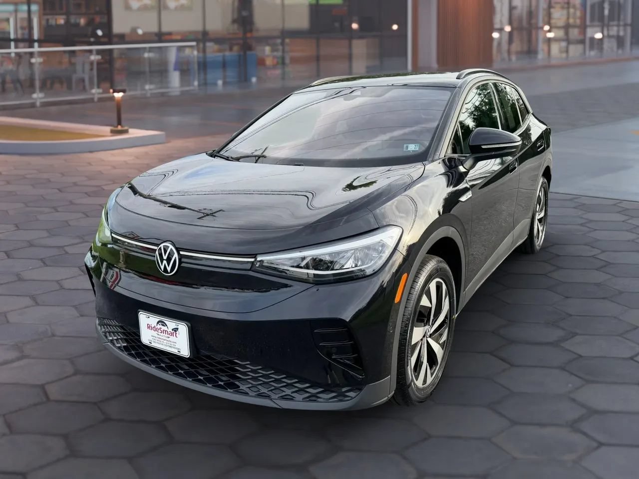 Used 2023 Volkswagen ID.4 Pro AWD/4WD image 6
