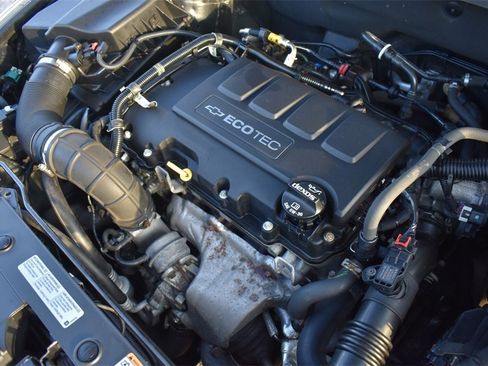 Used 2016 Chevrolet Cruze LT image 31