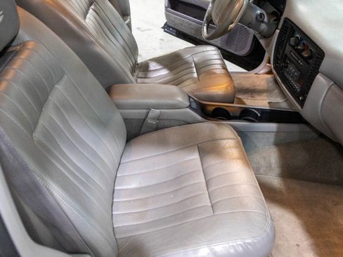 Used 1995 Chevrolet Impala SS RWD image 37