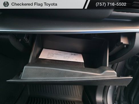 Used 2023 Nissan Rogue S image 42