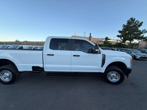 Used 2023 Ford F250 XL w/ FX4 Off-Road Package AWD/4WD image 41