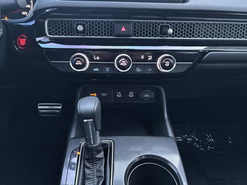 Used 2025 Honda Civic Sport image 19