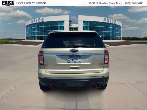 Used 2011 Ford Explorer XLT w/ 202A Rapid Spec Order Code FWD image 6