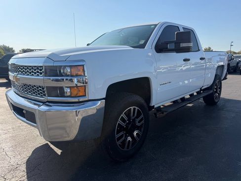 Used 2019 Chevrolet Silverado 2500 W/T AWD/4WD image 10