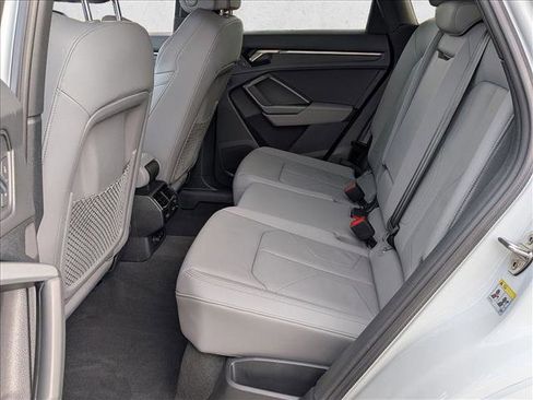 Certified 2024 Audi Q3 2.0T Premium Plus image 21