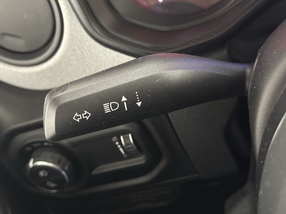 Used 2024 Jeep Gladiator Sport AWD/4WD image 17