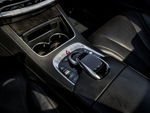 Used 2019 Mercedes-Benz S 560 4MATIC Sedan image 23