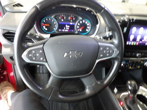 Used 2021 Chevrolet Traverse RS AWD/4WD image 12