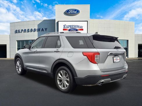 Used 2023 Ford Explorer Limited image 8