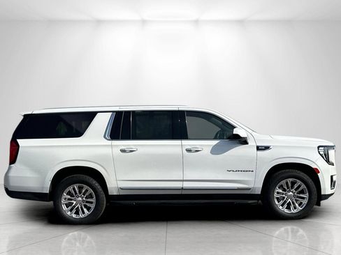Used 2023 GMC Yukon XL SLT RWD image 2