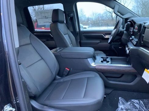 New 2026 GMC Sierra 2500 SLT w/ SLT Premium Package image 28