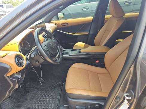 Used 2024 Lexus IS 300 AWD w/ Premium Package image 4