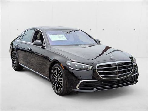 New 2025 Mercedes-Benz S 580 4MATIC Sedan image 7