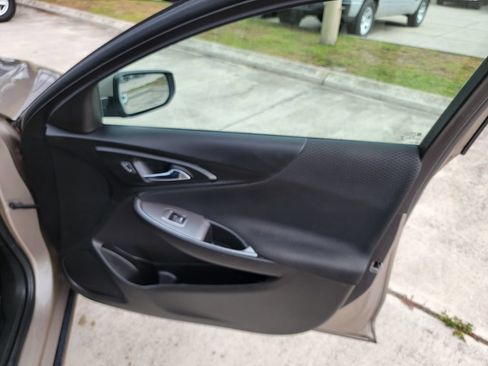 Used 2022 Chevrolet Malibu RS FWD image 12