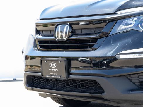 Used 2021 Honda Pilot Special Edition image 2