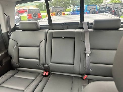 Used 2017 GMC Sierra 1500 SLT w/ SLT Premium Package AWD/4WD image 23