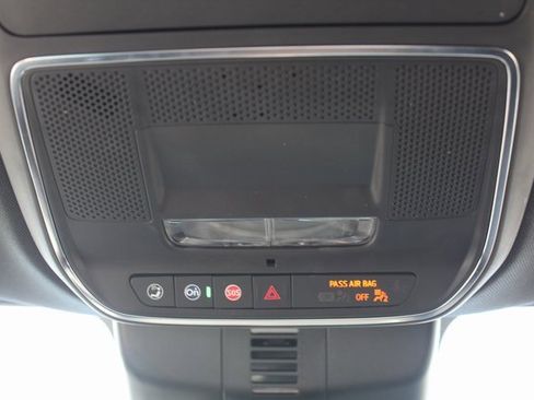 Used 2024 GMC Acadia Denali image 44