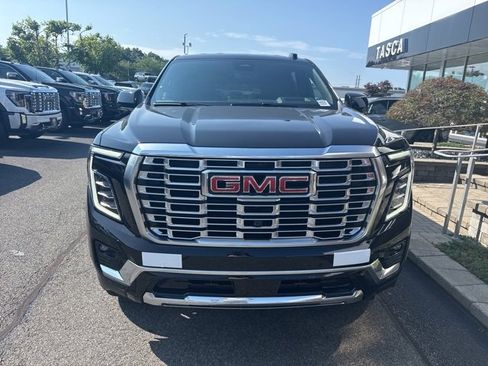 New 2025 GMC Yukon XL Denali w/ Denali Reserve Package image 2