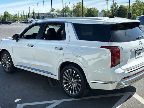 Used 2023 Hyundai Palisade Calligraphy AWD/4WD image 4