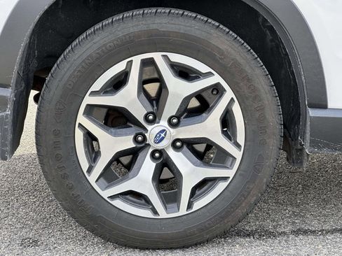 Used 2021 Subaru Forester Premium image 7