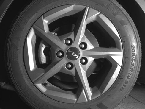 Used 2025 Kia K4 LXS image 12