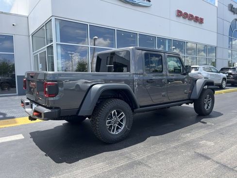 New 2025 Jeep Gladiator Mojave w/ Convenience Group image 7