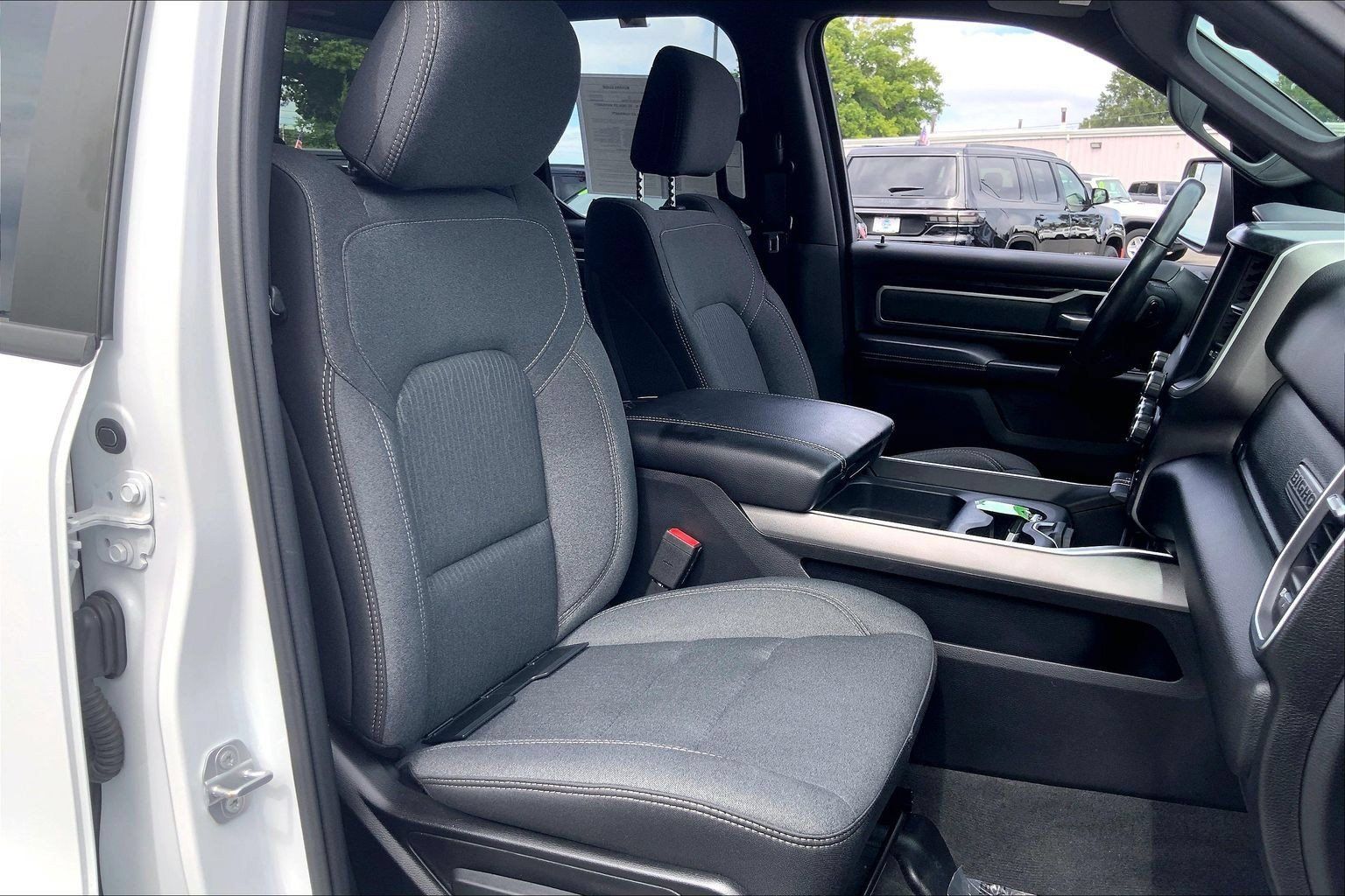 Used 2019 RAM 1500 Big Horn AWD/4WD image 7