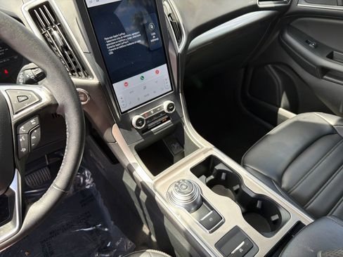 Used 2024 Ford Edge SEL AWD/4WD image 18