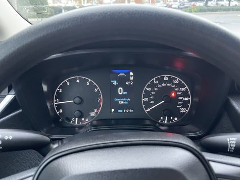 Used 2023 Toyota Corolla LE image 31