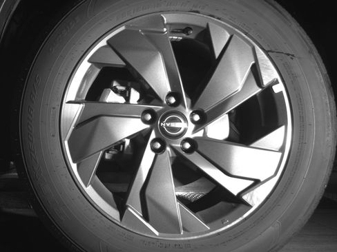 Used 2025 Nissan Rogue SV FWD image 12