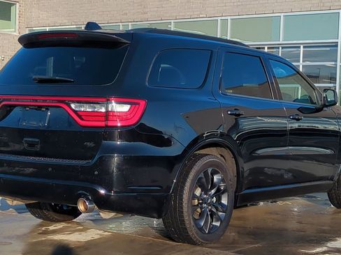 Used 2023 Dodge Durango R/T w/ Hemi Orange Plus Package image 8