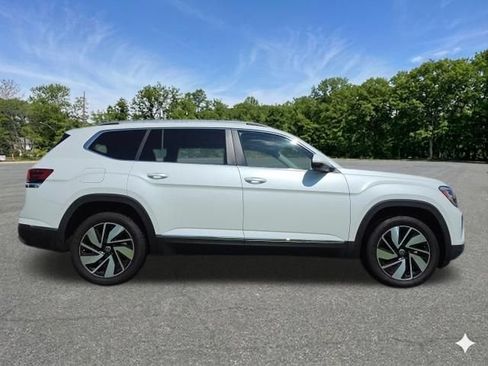 Used 2024 Volkswagen Atlas SEL AWD/4WD image 5