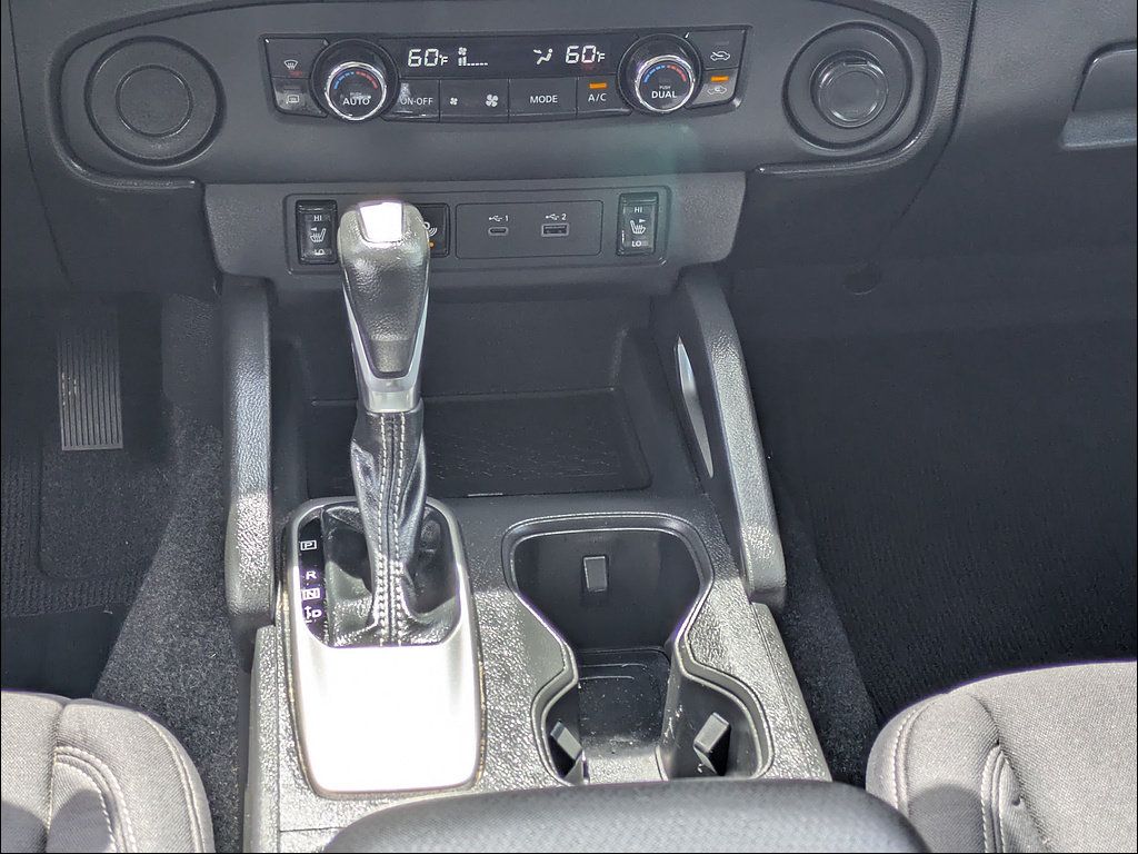 Used 2024 Nissan Frontier SV w/ Technology Package RWD image 21