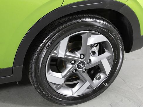 Certified 2024 Hyundai Venue SEL image 12