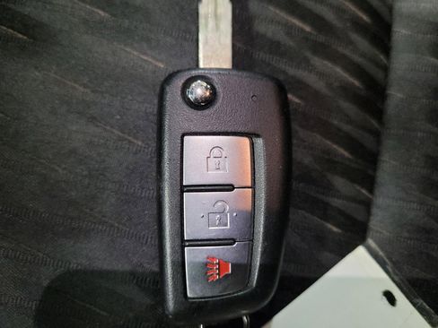 Used 2017 Nissan Rogue S AWD/4WD image 32