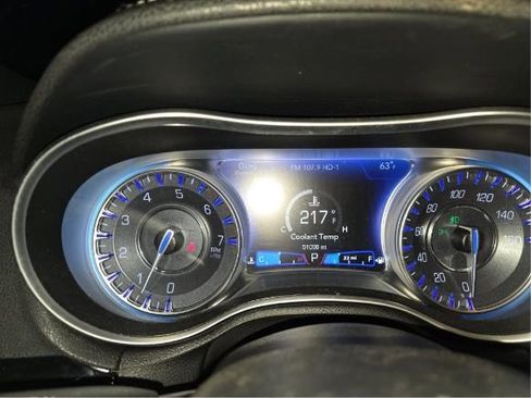 Used 2022 Chrysler 300 S image 8