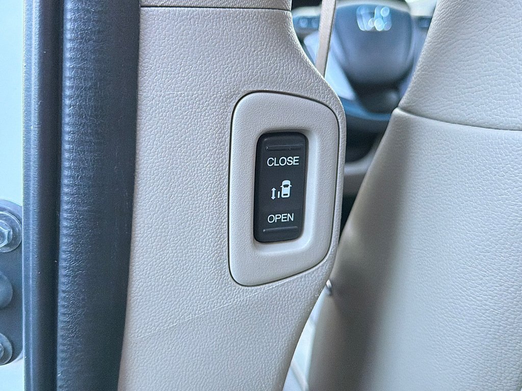 Used 2011 Honda Odyssey Touring image 15